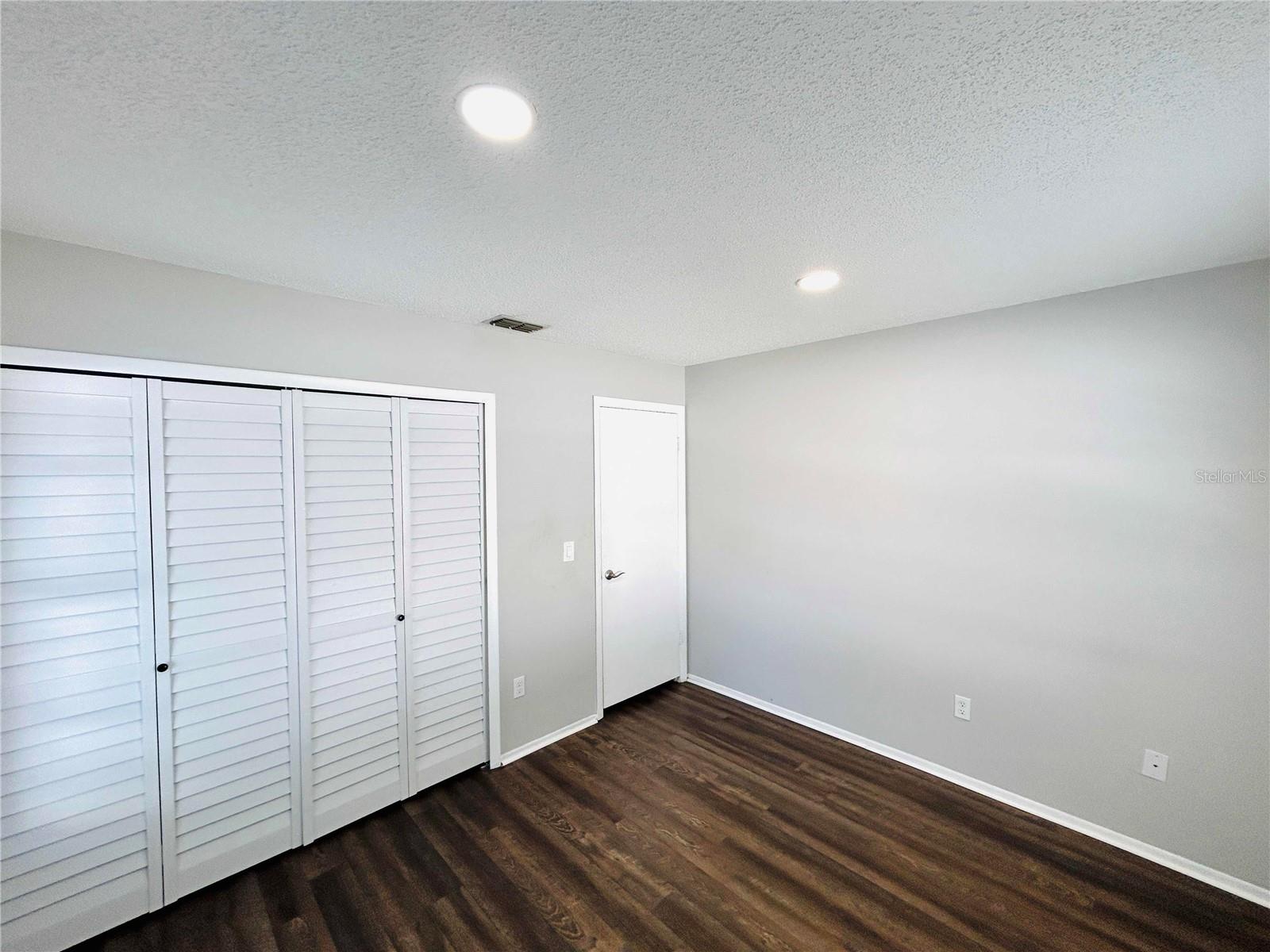 Image 33 of 43 For 7516 Sanibel Circle