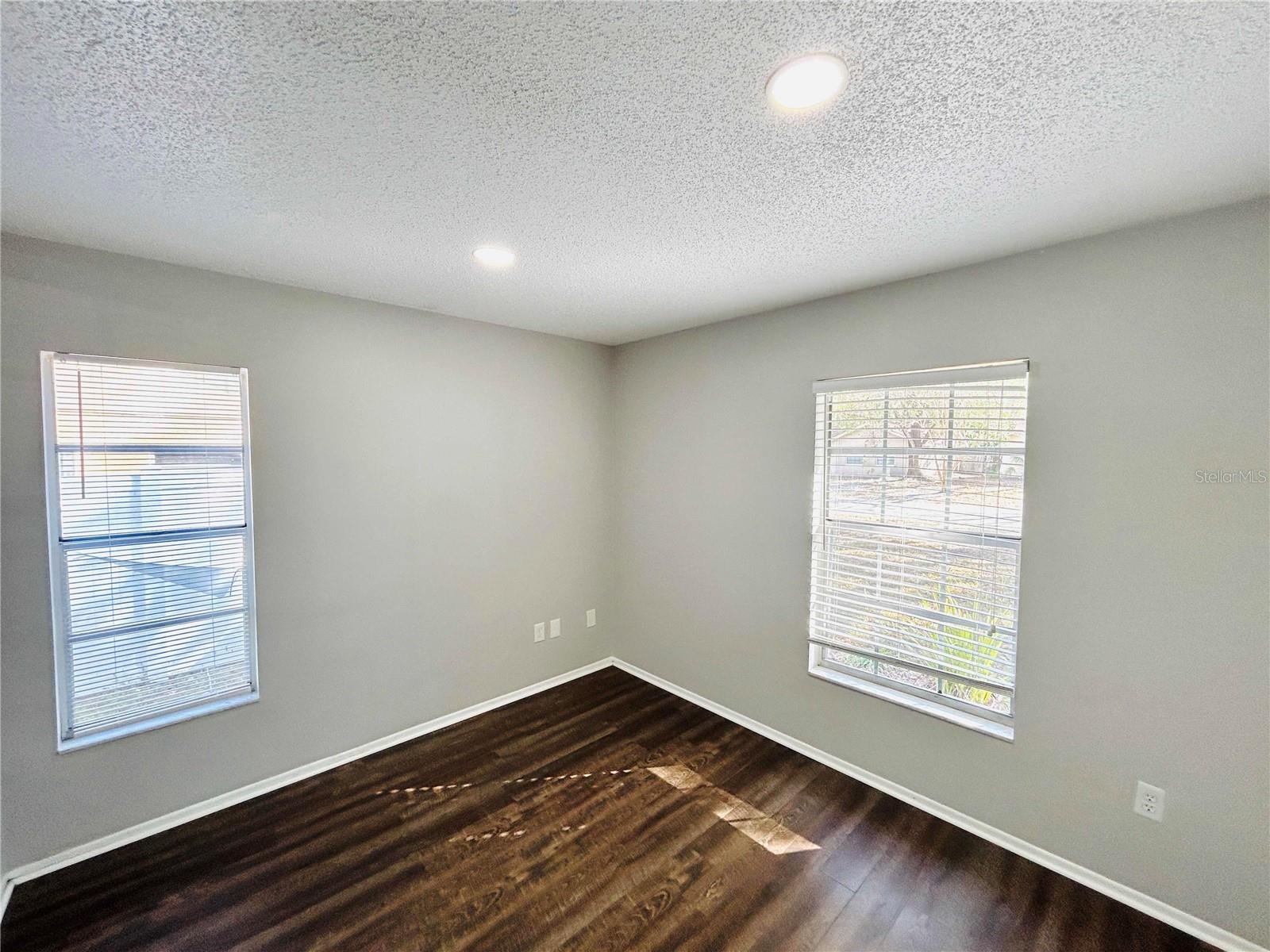 Image 35 of 43 For 7516 Sanibel Circle