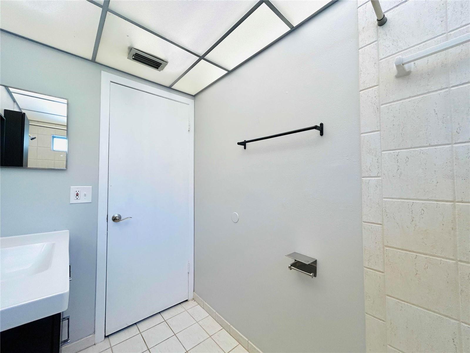 Image 39 of 43 For 7516 Sanibel Circle