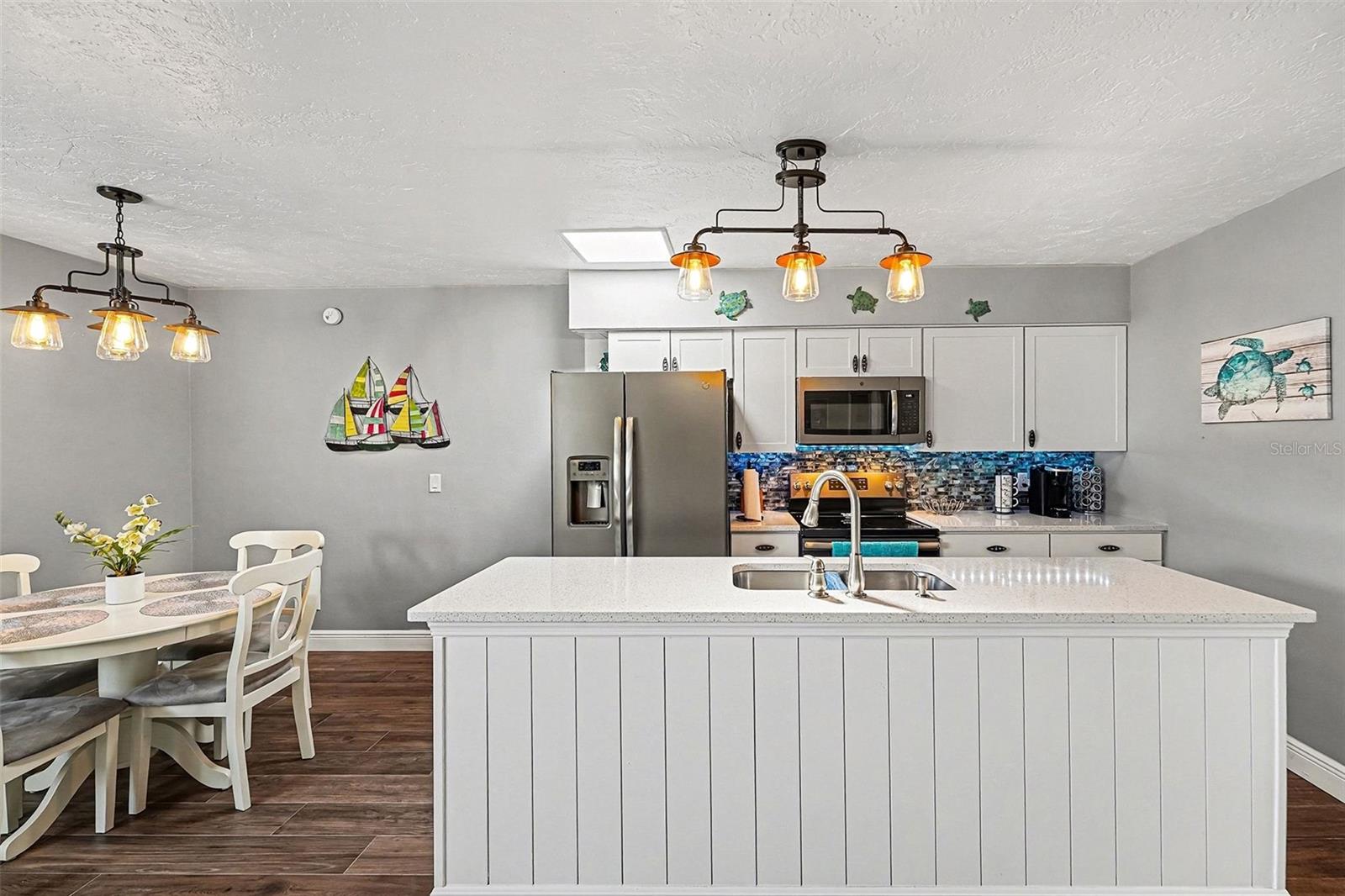 Image 14 of 26 For 250 Rosery Road Nw 219