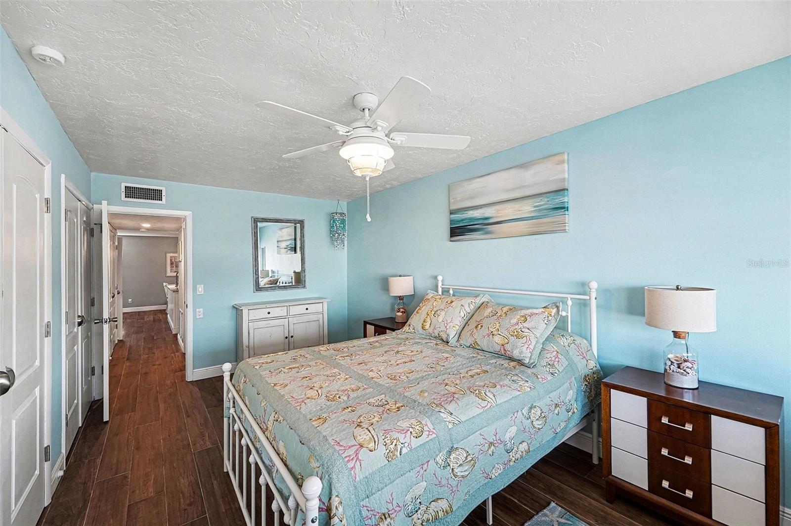 Image 17 of 26 For 250 Rosery Road Nw 219