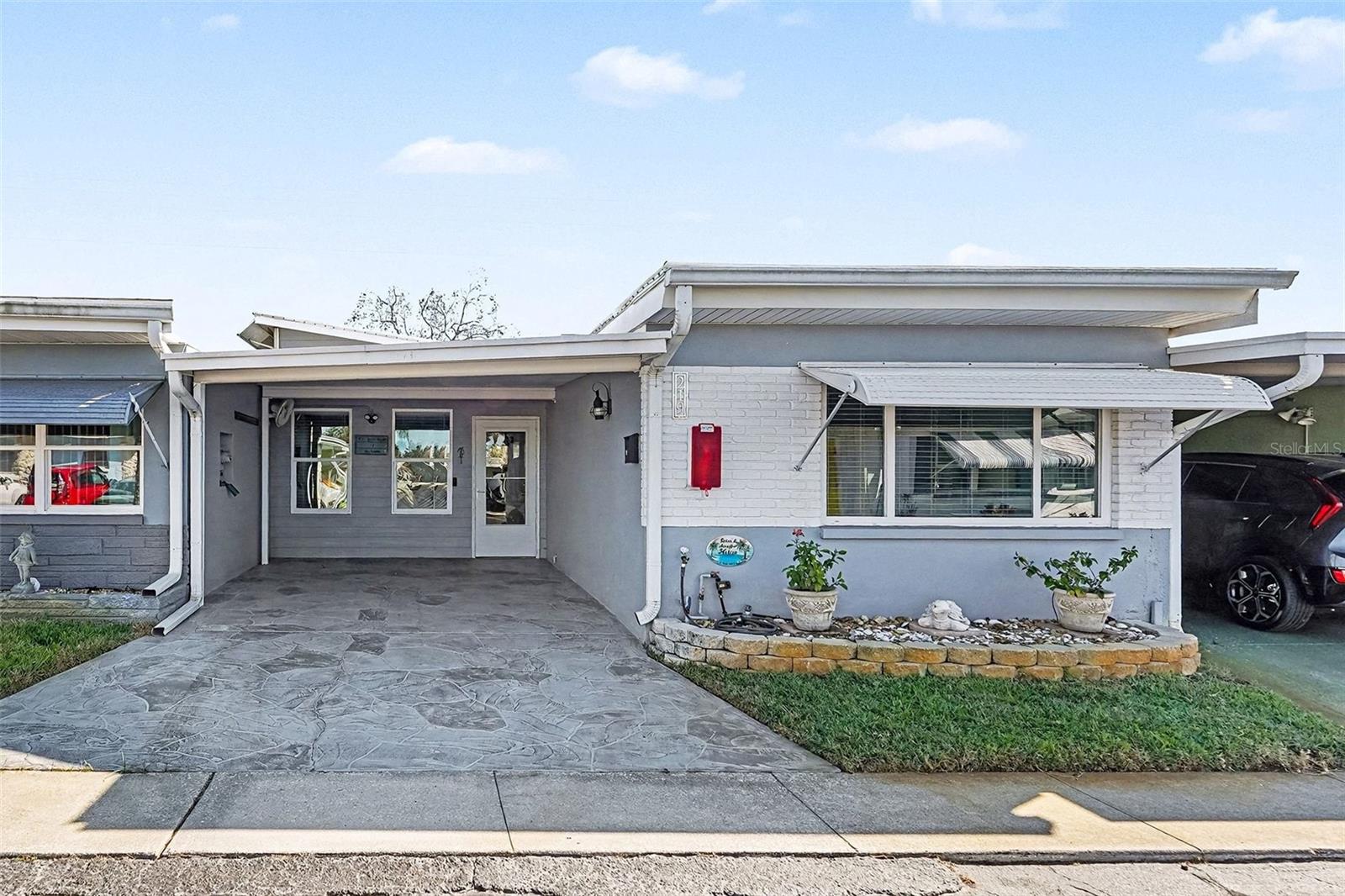 Image 2 of 26 For 250 Rosery Road Nw 219