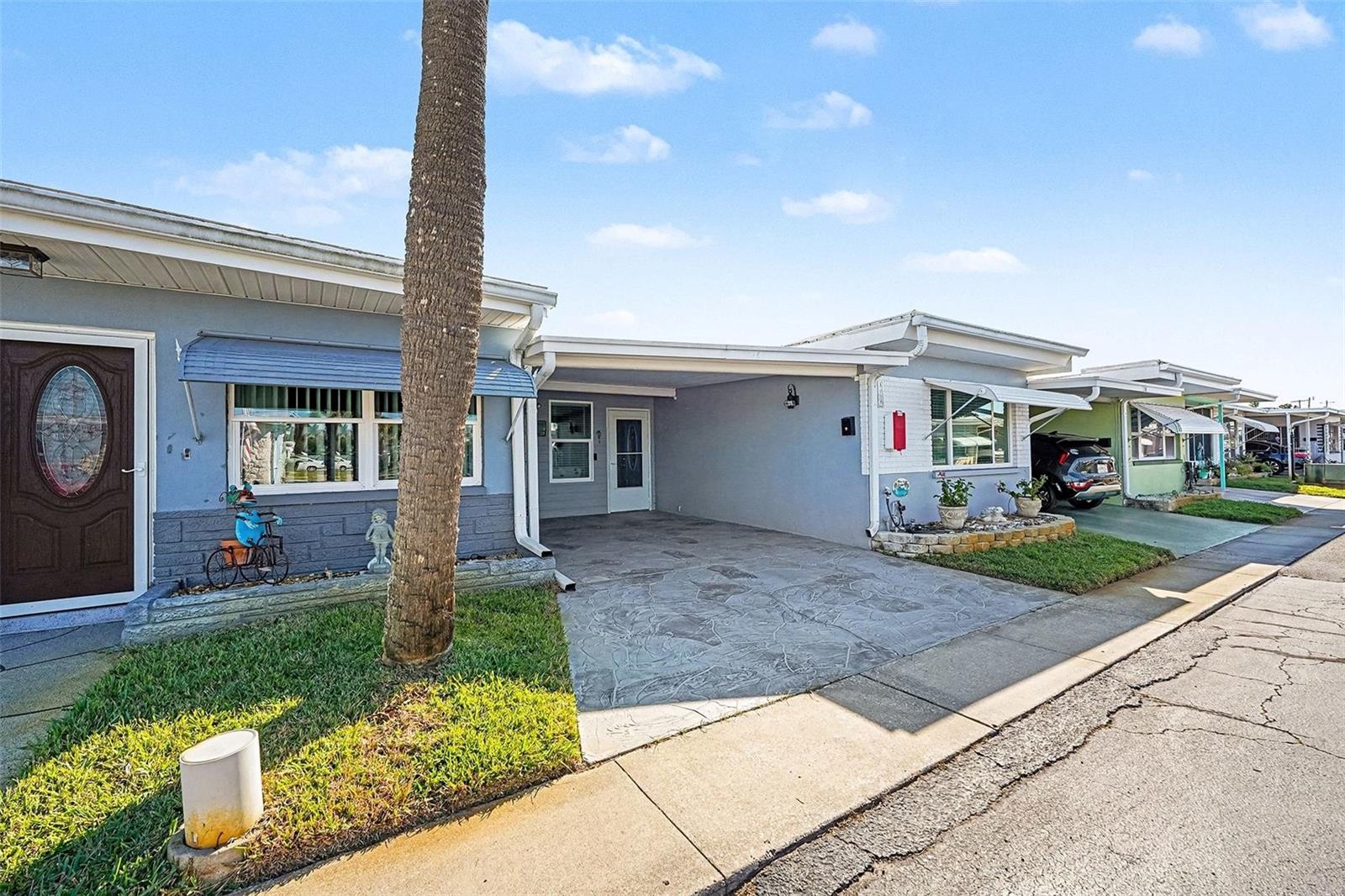 Image 4 of 26 For 250 Rosery Road Nw 219