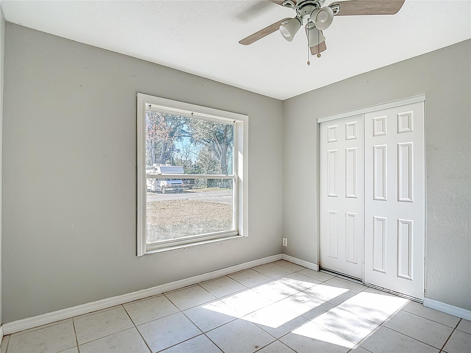 Image 24 of 46 For 27183 Thorncrest Avenue