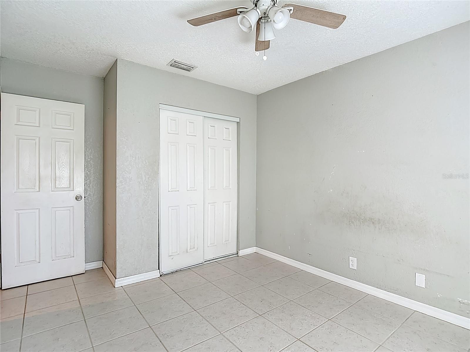 Image 31 of 46 For 27183 Thorncrest Avenue