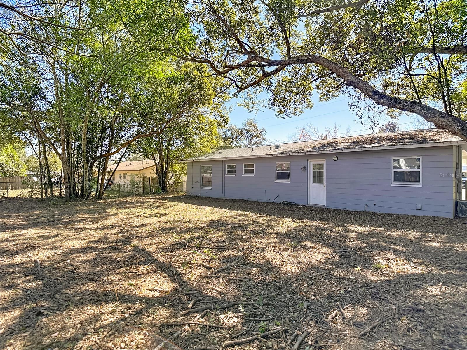 Image 42 of 46 For 27183 Thorncrest Avenue