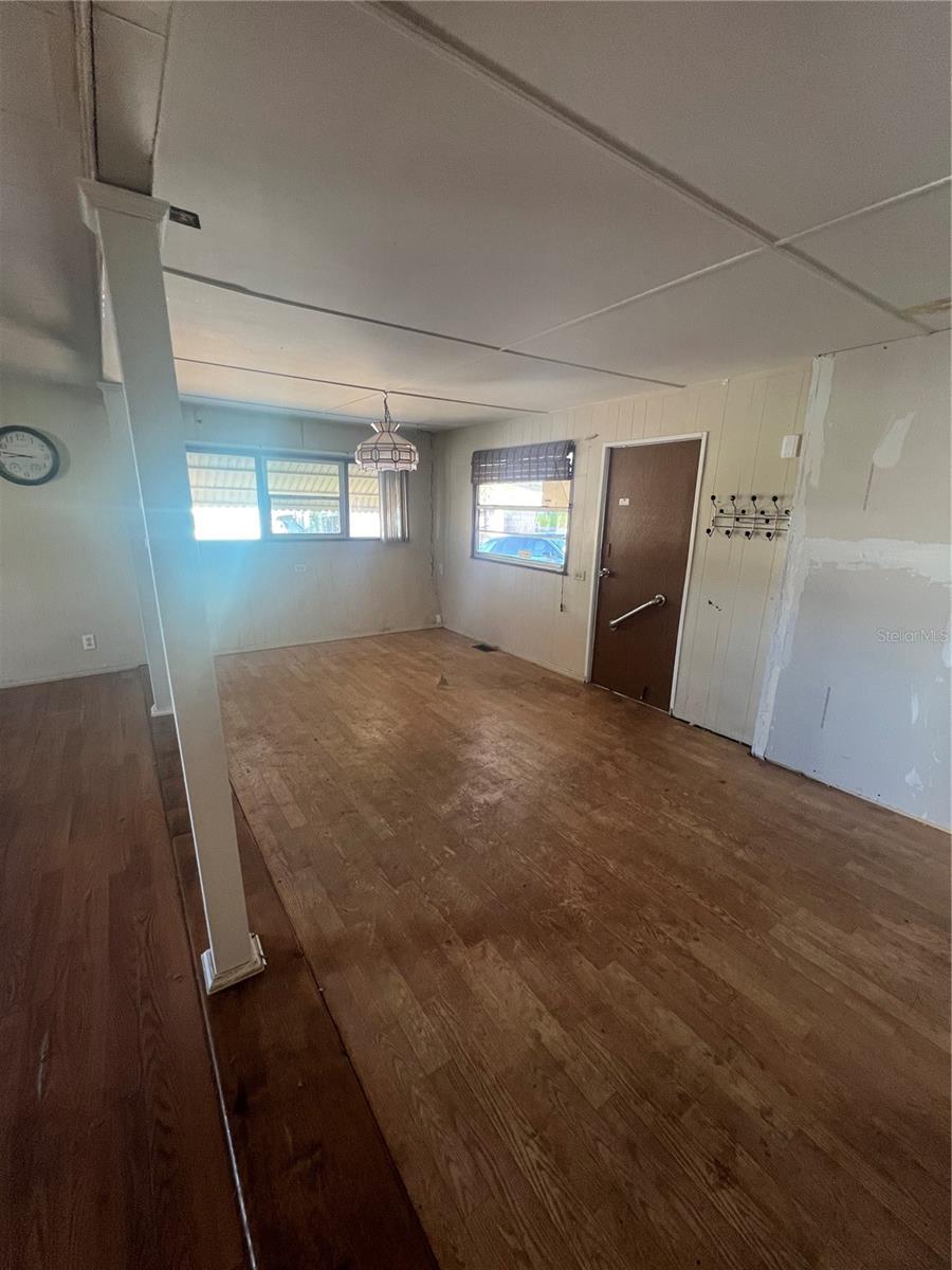 Image 4 of 16 For 2103 Pleasure Drive