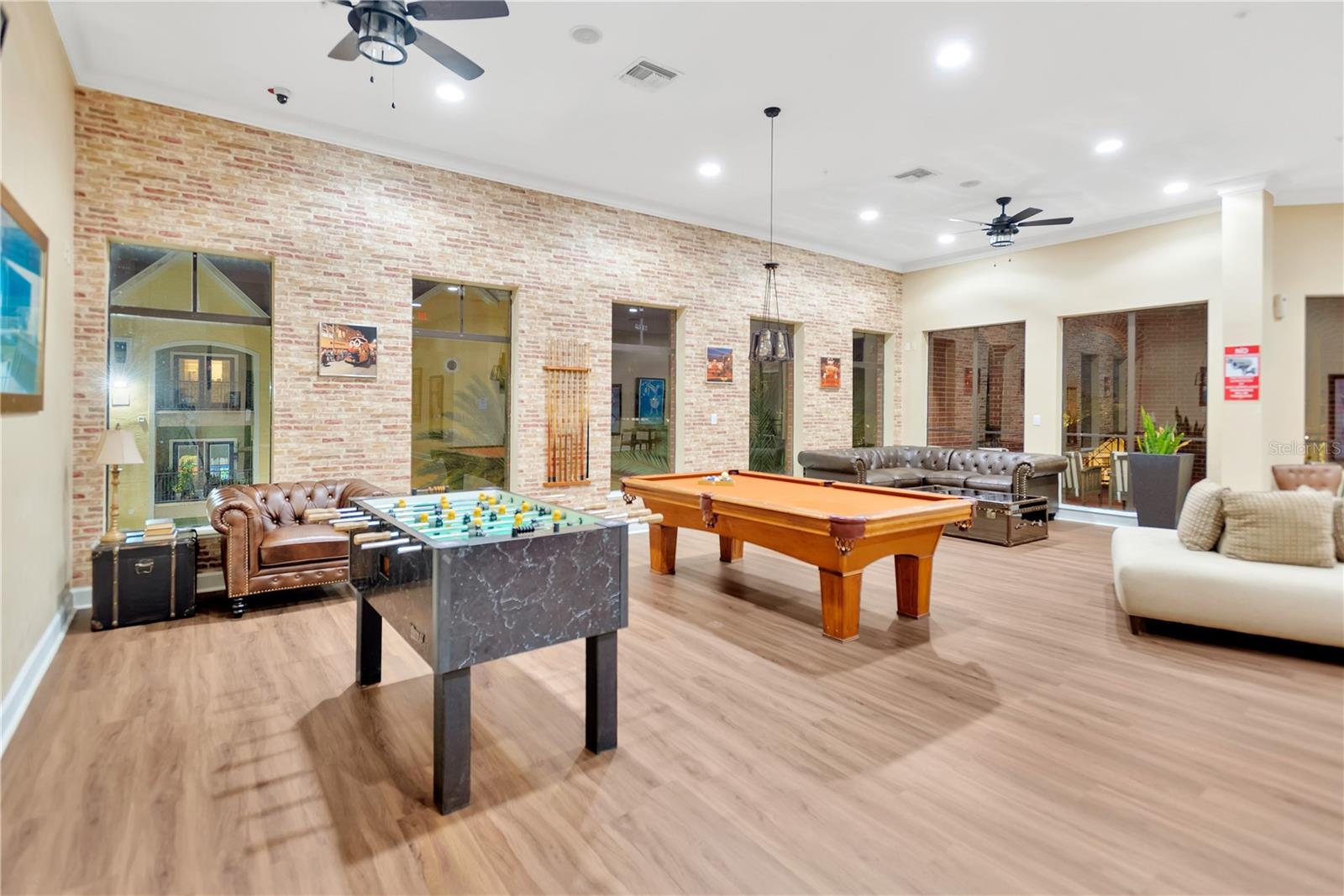 Image 5 of 9 For 1910 Palm Avenue 13304