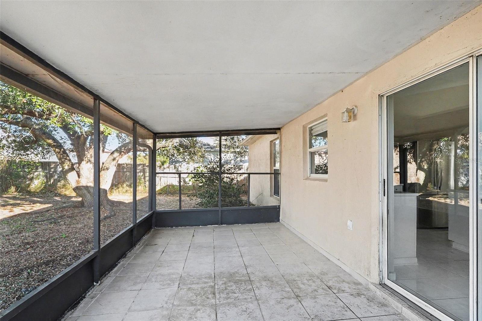 Image 22 of 25 For 1117 Roan Court