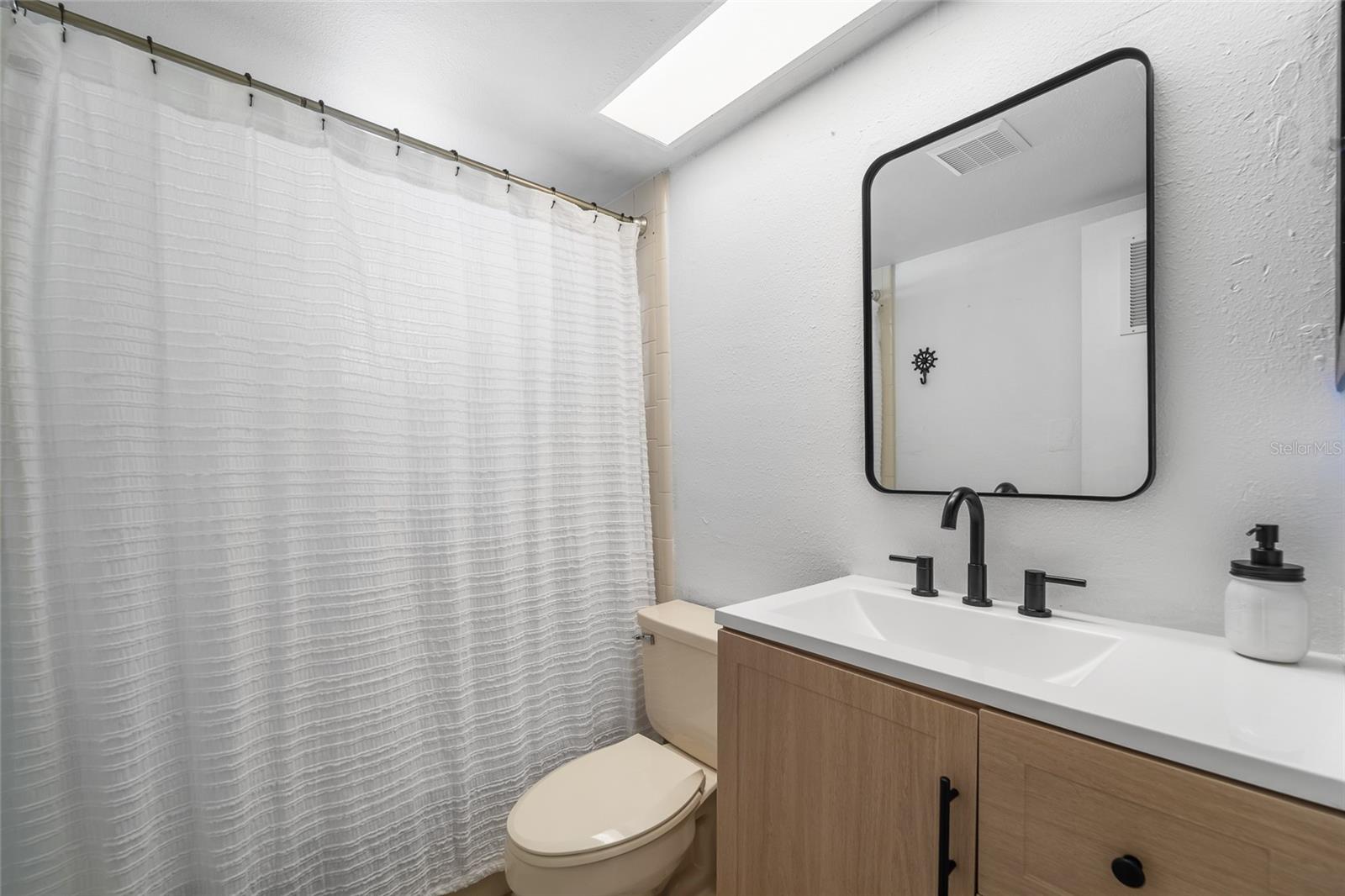 Image 13 of 20 For 1221 36th Terrace N