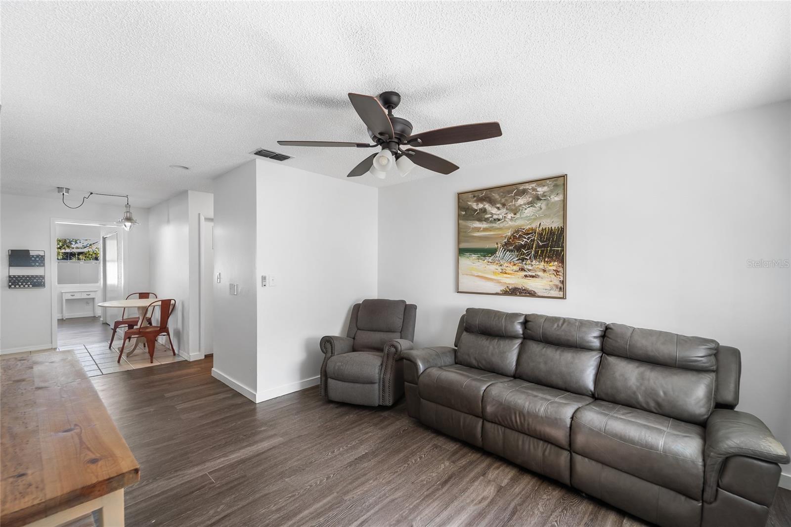 Image 2 of 20 For 1221 36th Terrace N