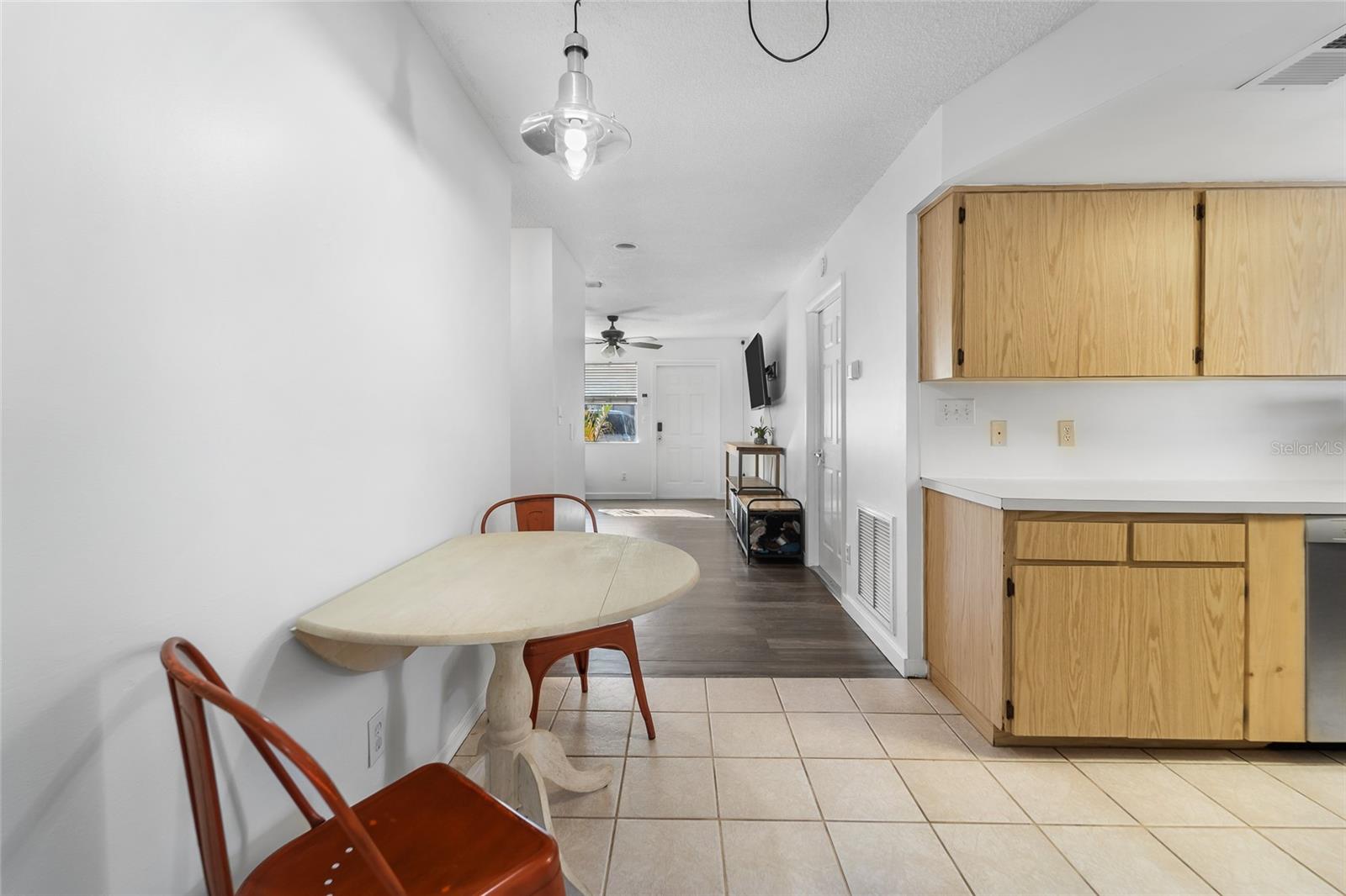 Image 4 of 20 For 1221 36th Terrace N