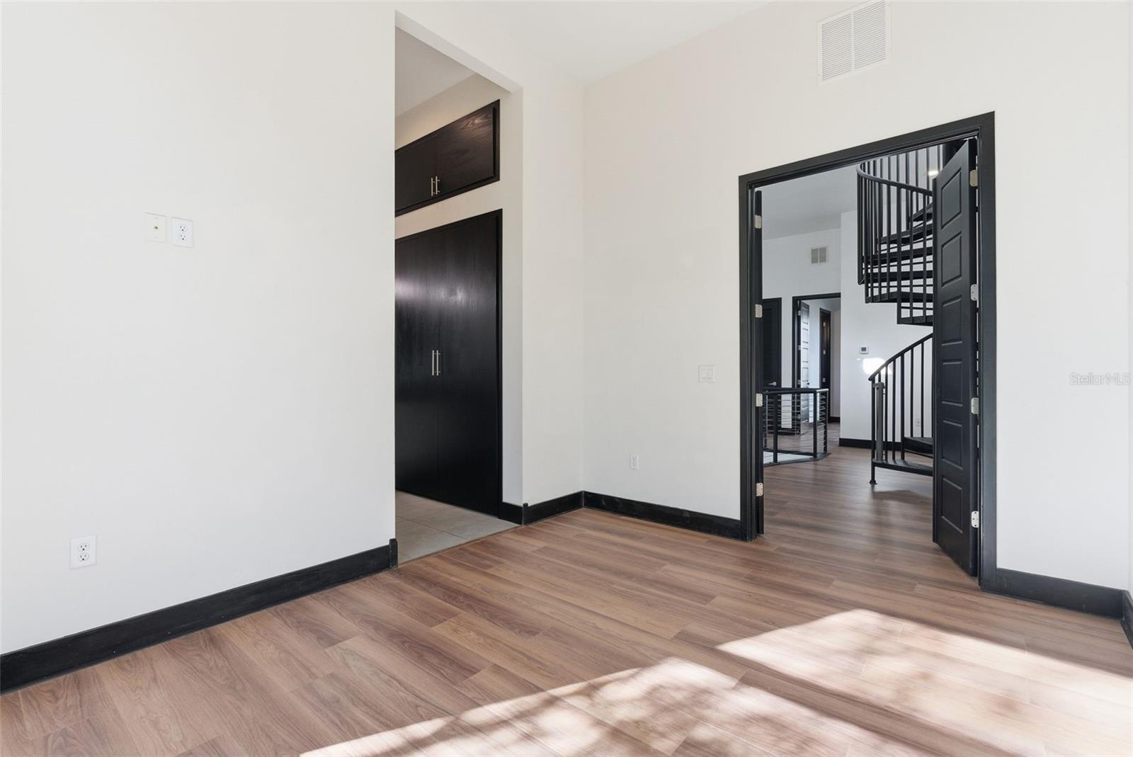 Image 30 of 58 For 4132 Gauge Line Loop