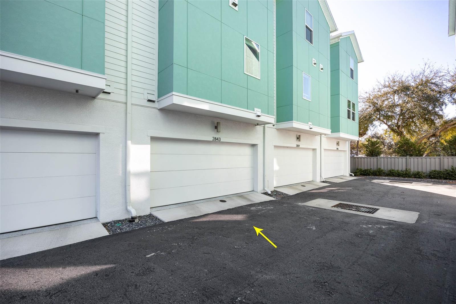 Image 34 of 46 For 2843 1st Avenue S