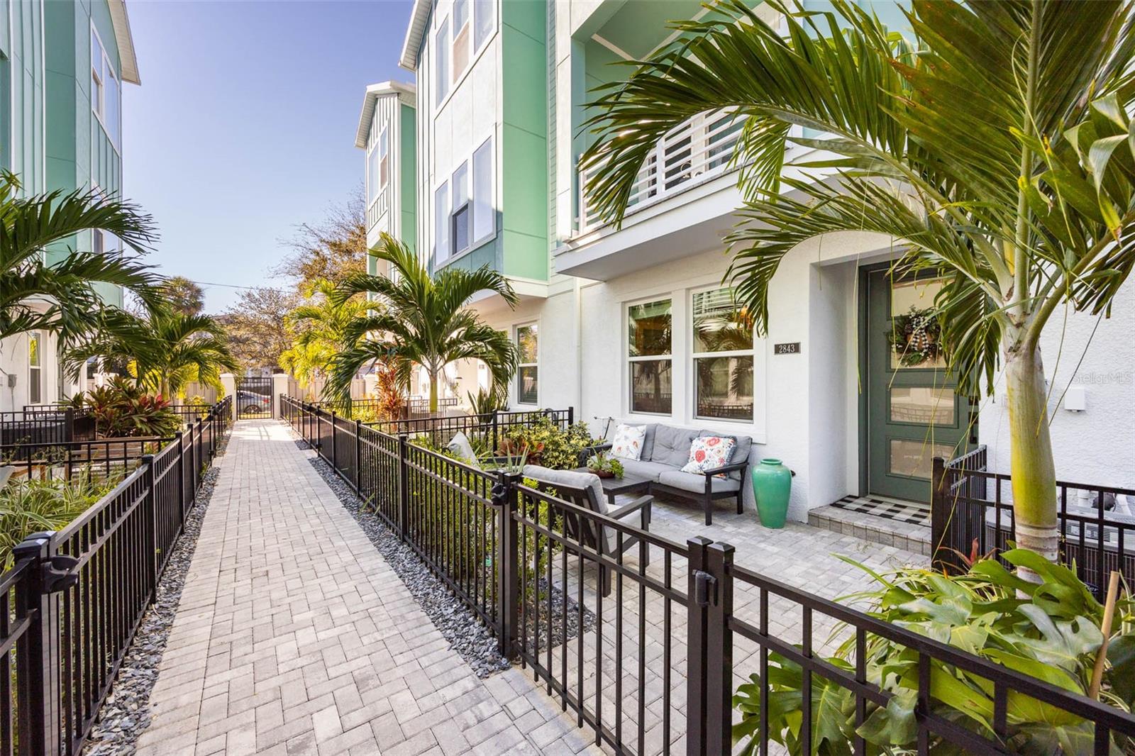 Image 37 of 46 For 2843 1st Avenue S