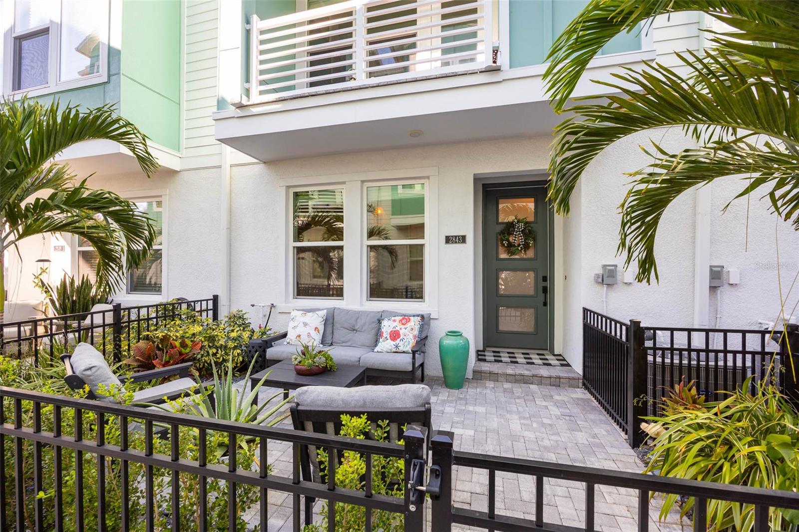 Image 38 of 46 For 2843 1st Avenue S