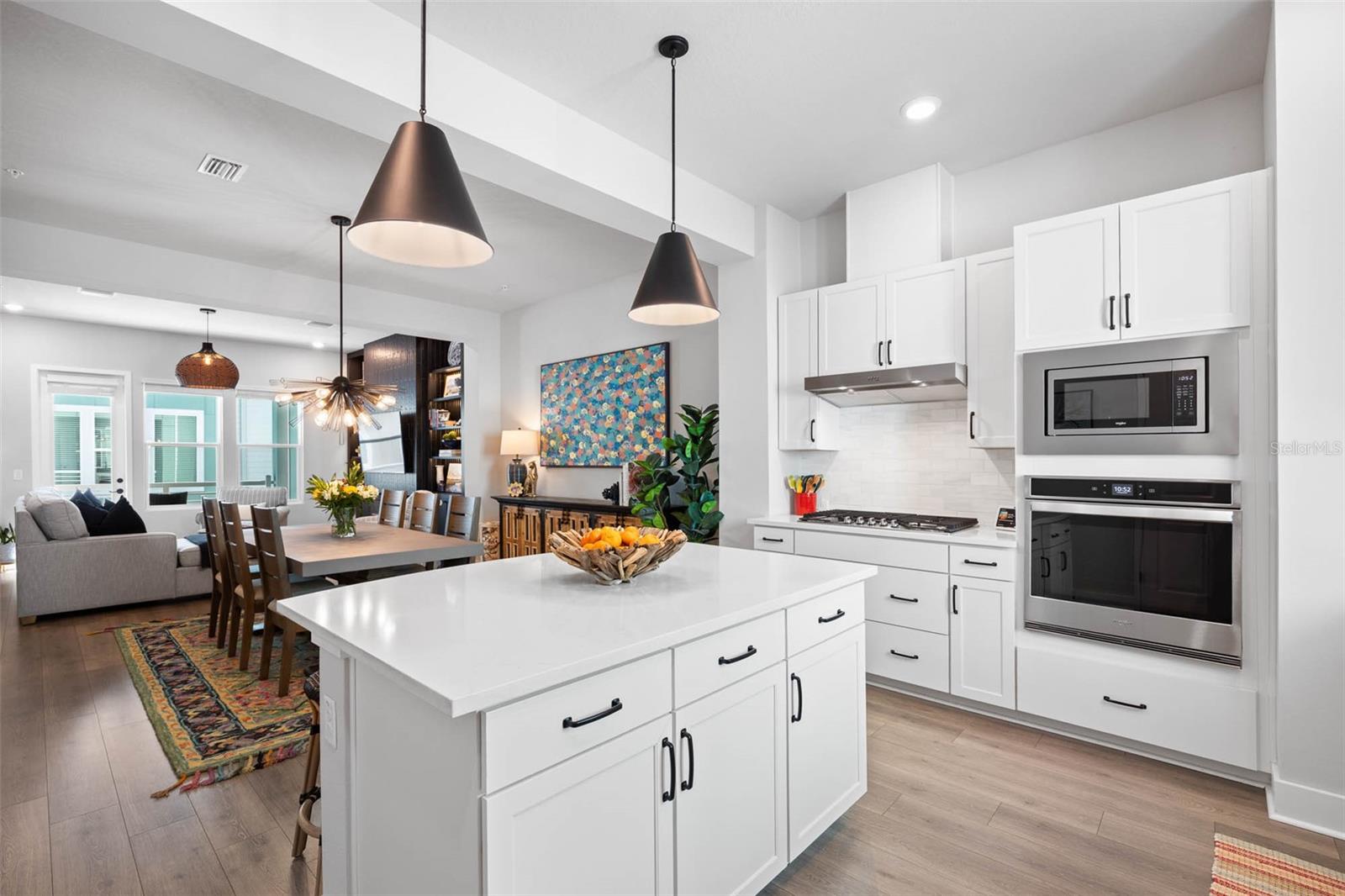 Image 7 of 46 For 2843 1st Avenue S