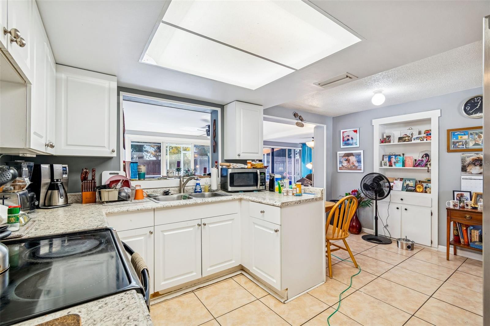 Image 11 of 33 For 7840 Coventry Drive