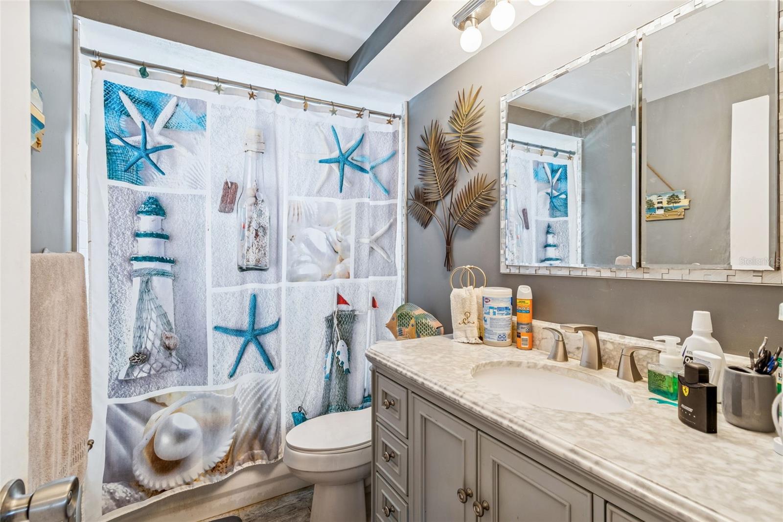 Image 26 of 33 For 7840 Coventry Drive