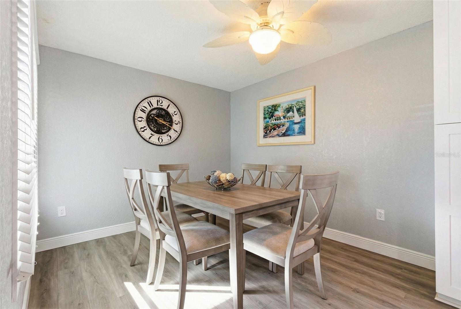 Image 11 of 48 For 3775 40th Lane S G