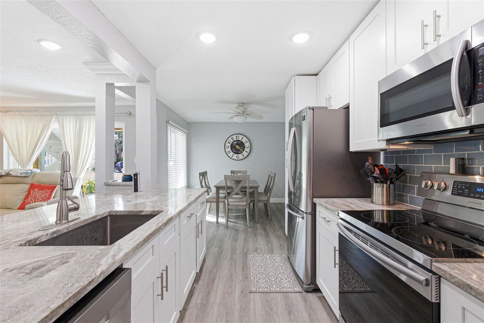 Image 17 of 48 For 3775 40th Lane S G