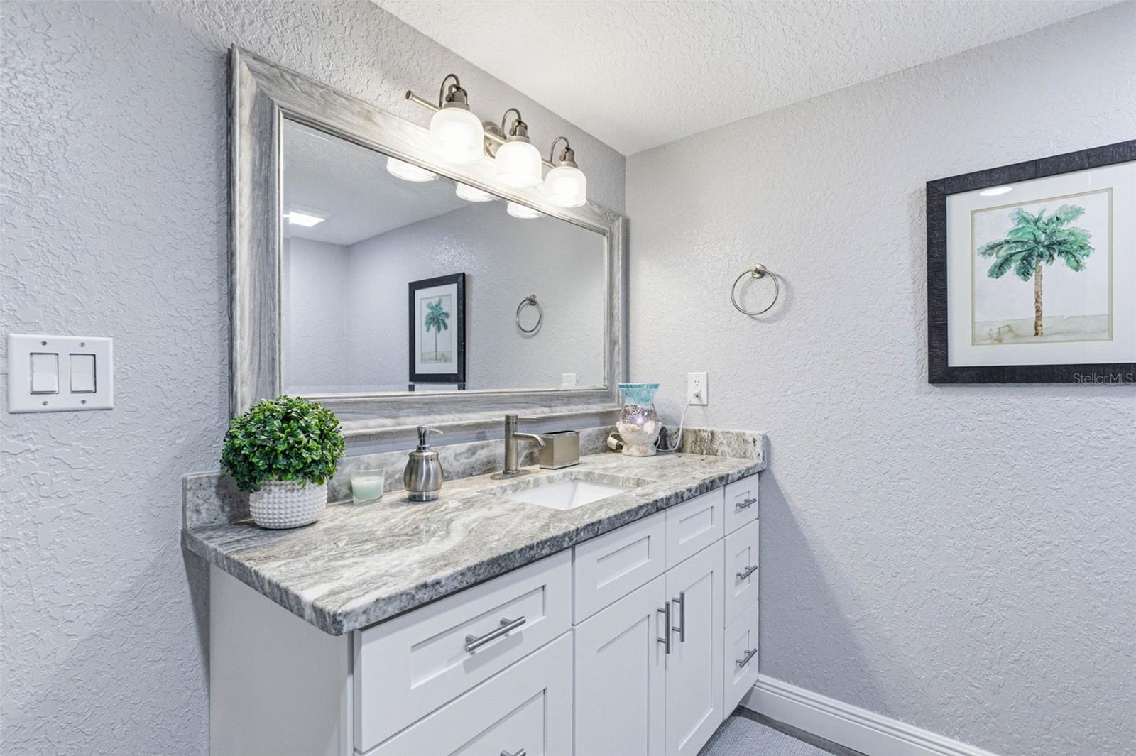 Image 24 of 48 For 3775 40th Lane S G