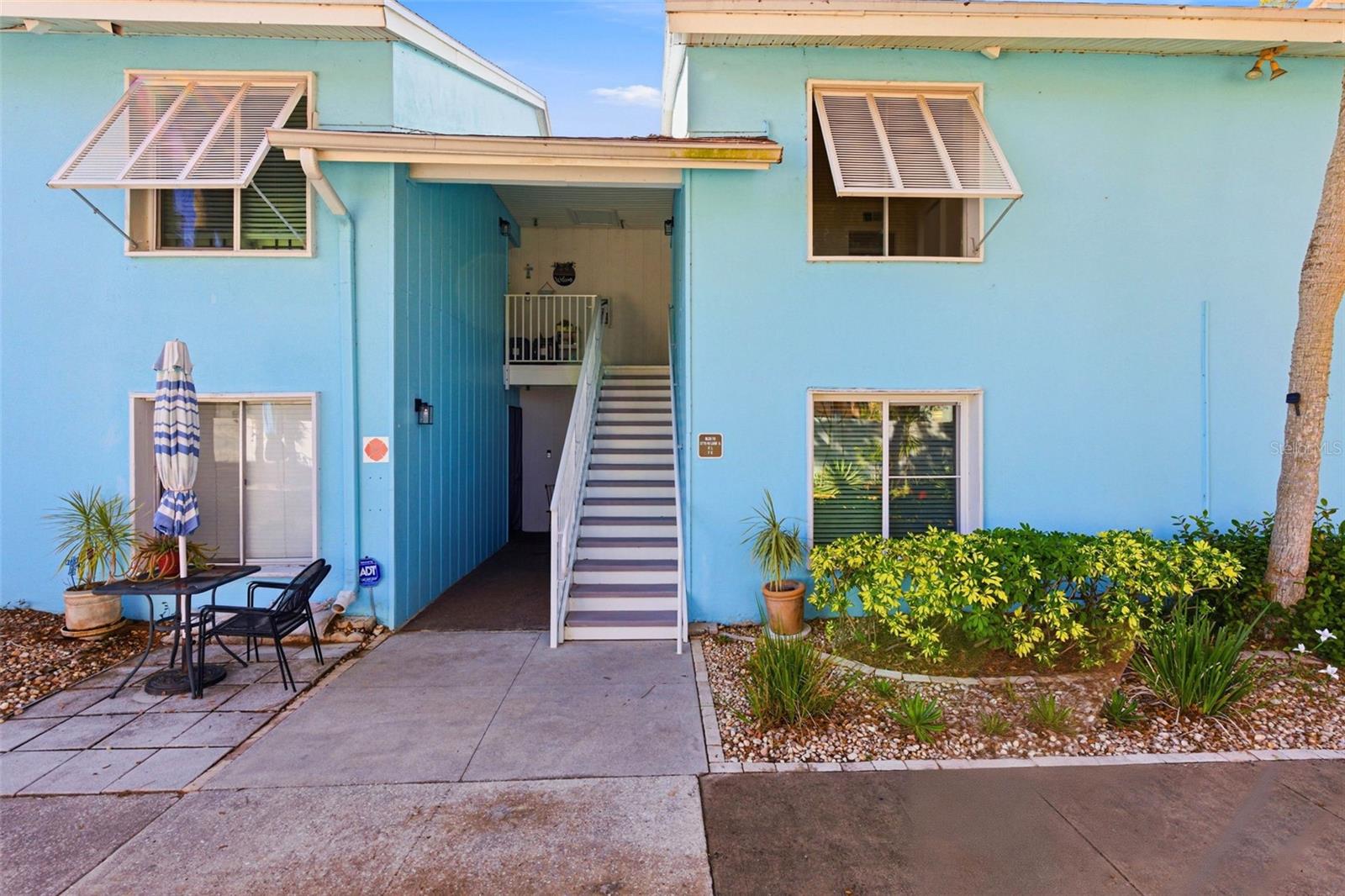 Image 3 of 48 For 3775 40th Lane S G