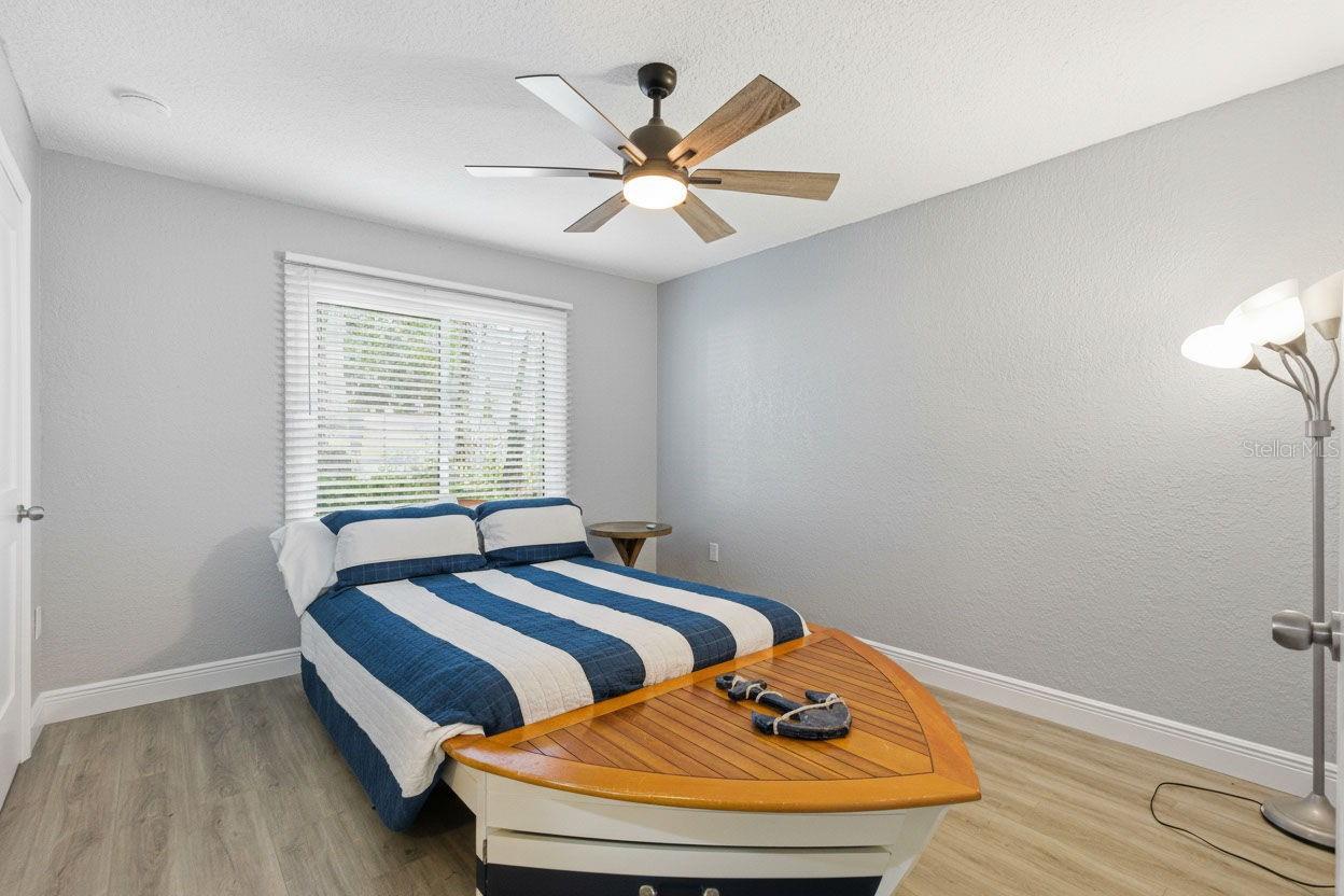 Image 31 of 48 For 3775 40th Lane S G