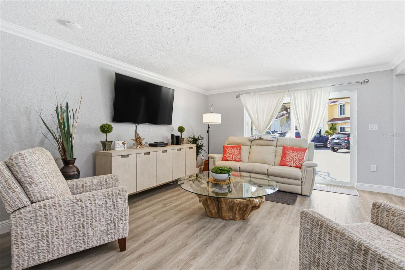 Image 7 of 48 For 3775 40th Lane S G