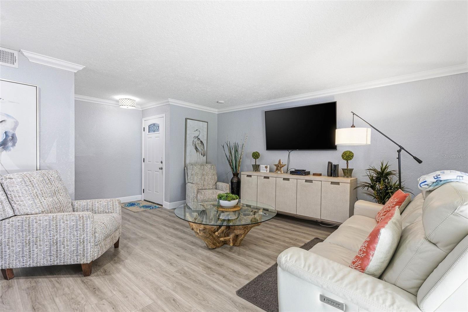 Image 8 of 48 For 3775 40th Lane S G