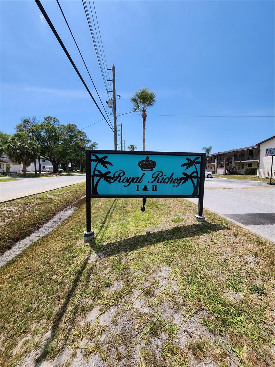 Image 3 of 38 For 5541 Bay Boulevard 403