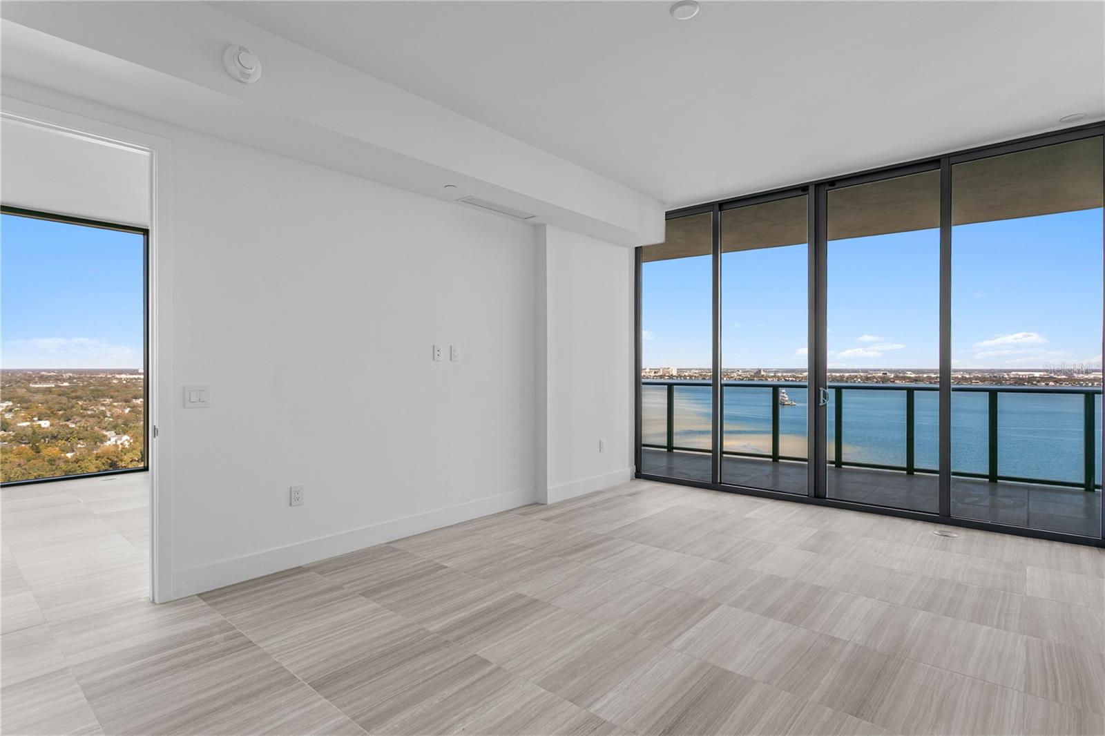 Image 19 of 93 For 3015 Ysabella Avenue 2301