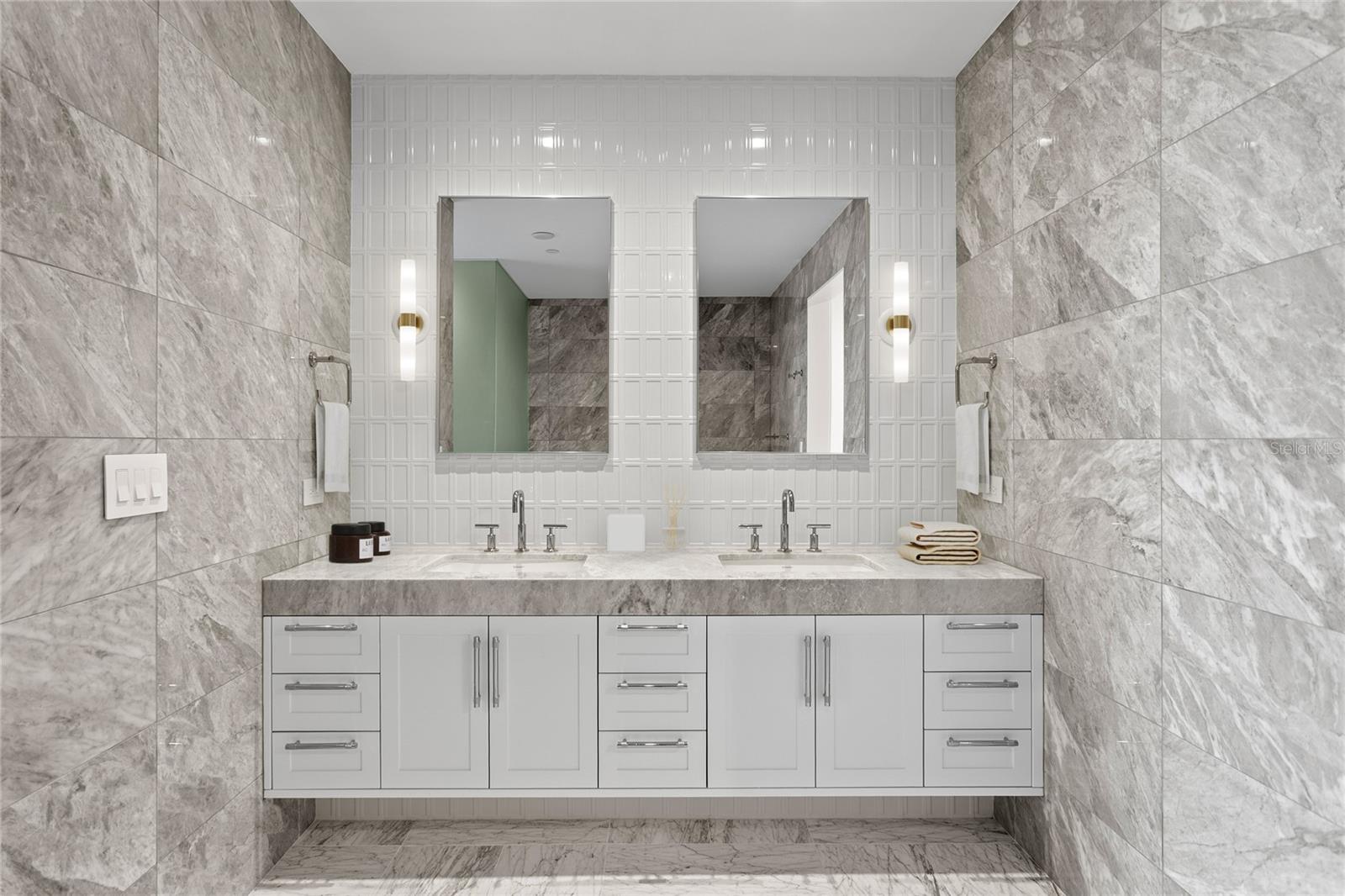 Image 25 of 93 For 3015 Ysabella Avenue 2301