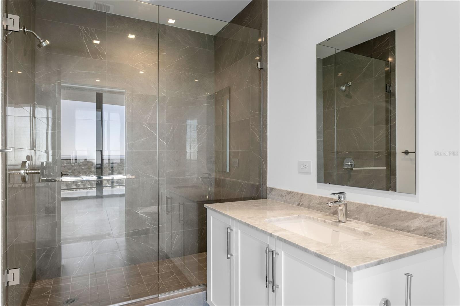 Image 35 of 93 For 3015 Ysabella Avenue 2301