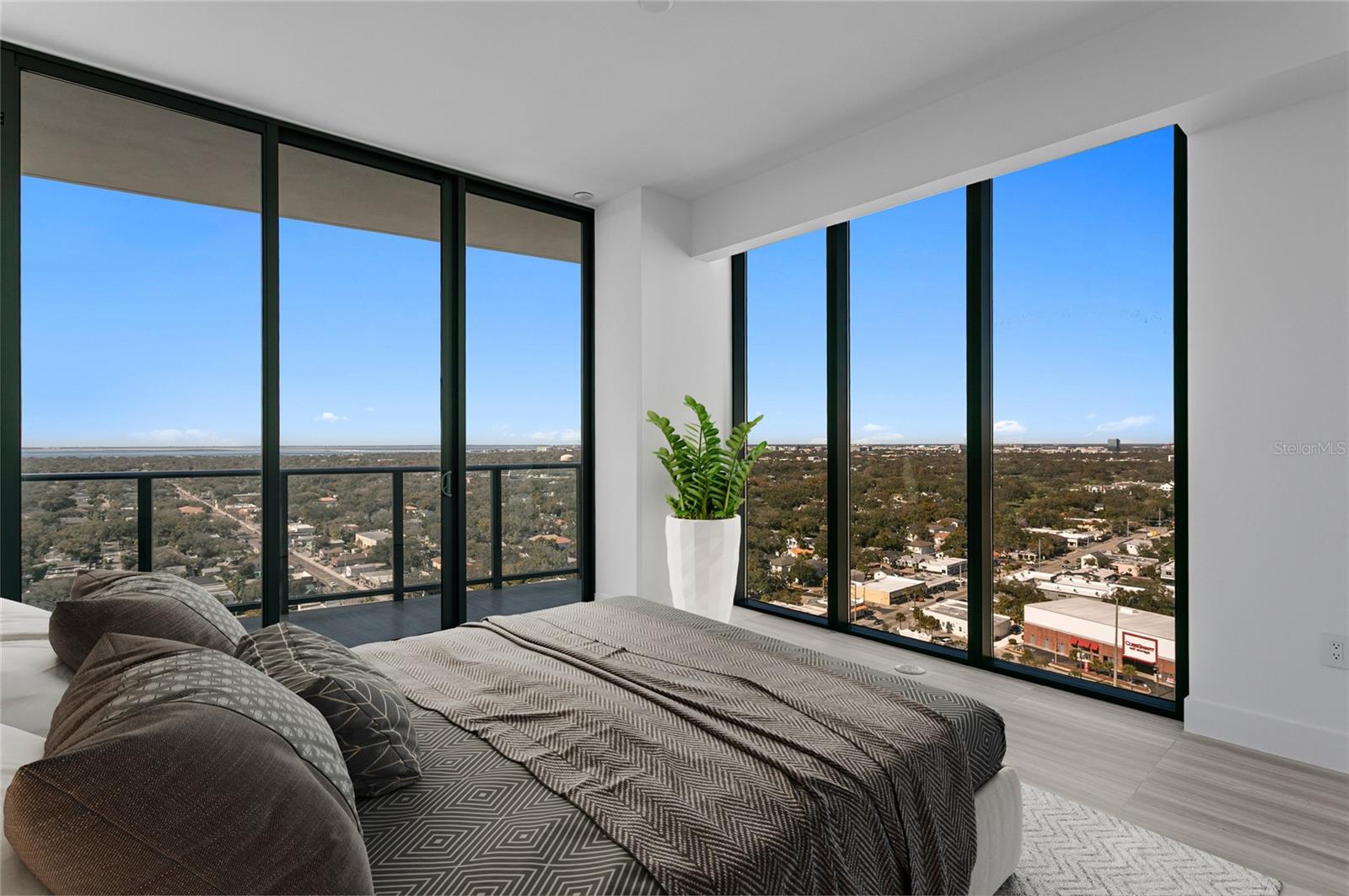 Image 36 of 93 For 3015 Ysabella Avenue 2301