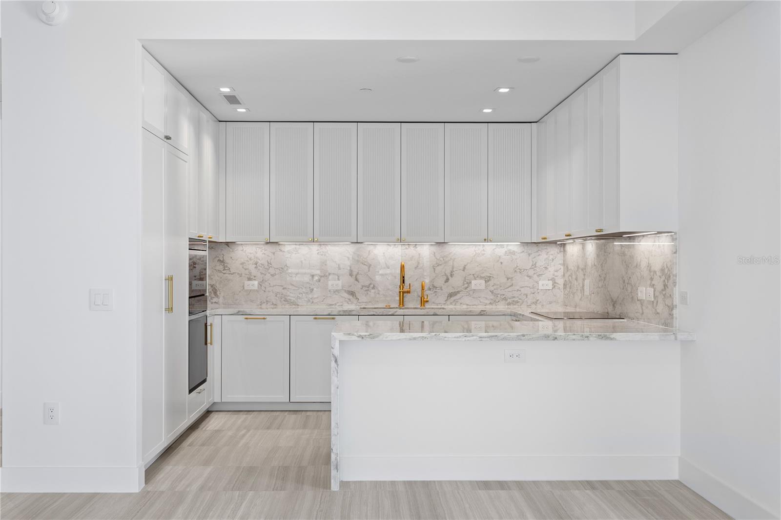 Image 9 of 93 For 3015 Ysabella Avenue 2301