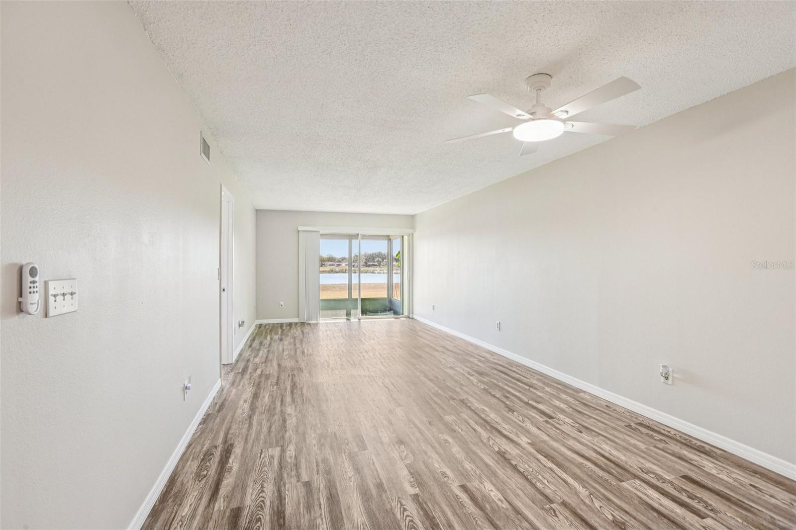 Image 10 of 36 For 11120 Carriage Hill Drive 1