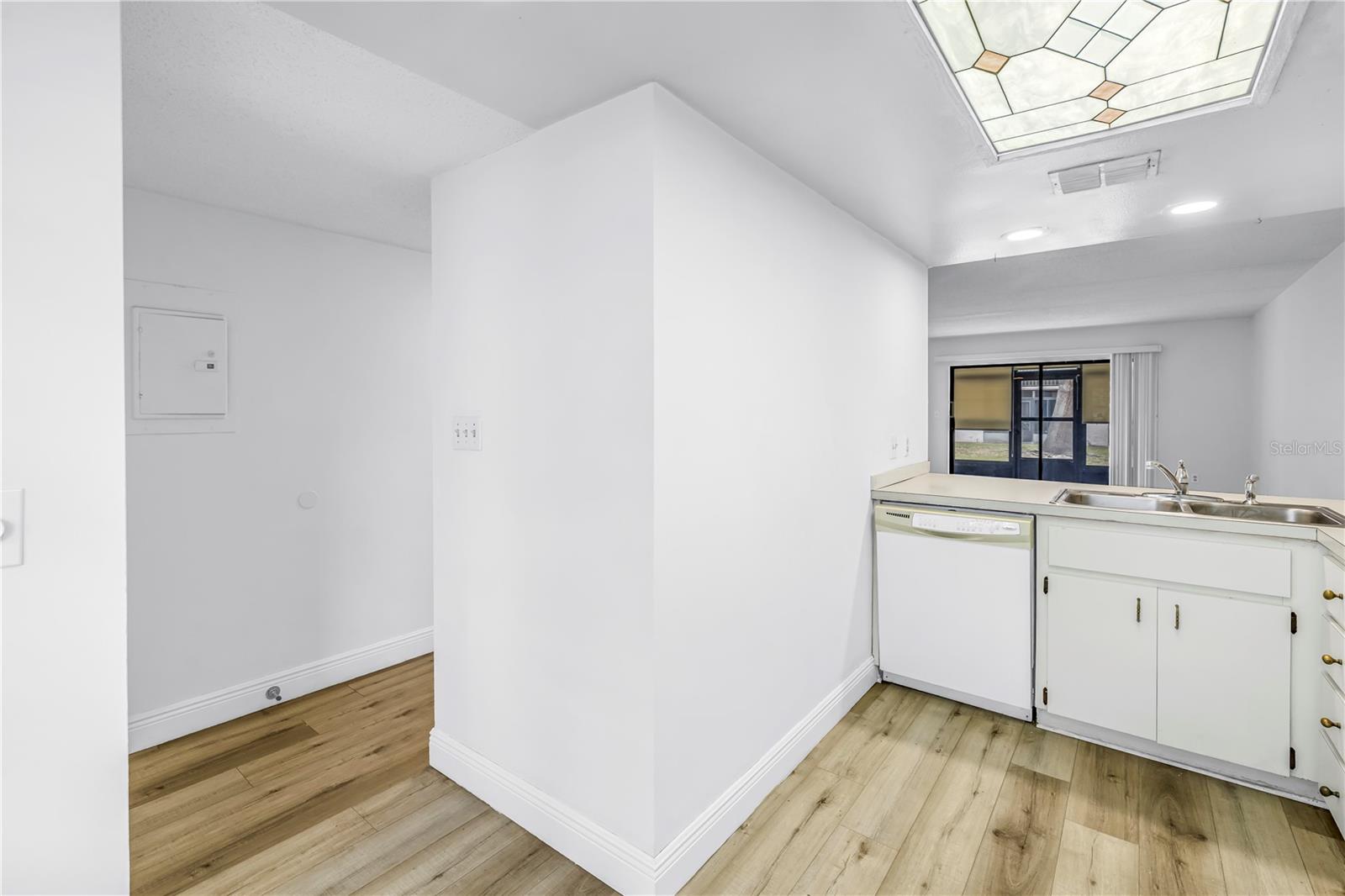 Image 11 of 29 For 2255 62nd Avenue N 2102