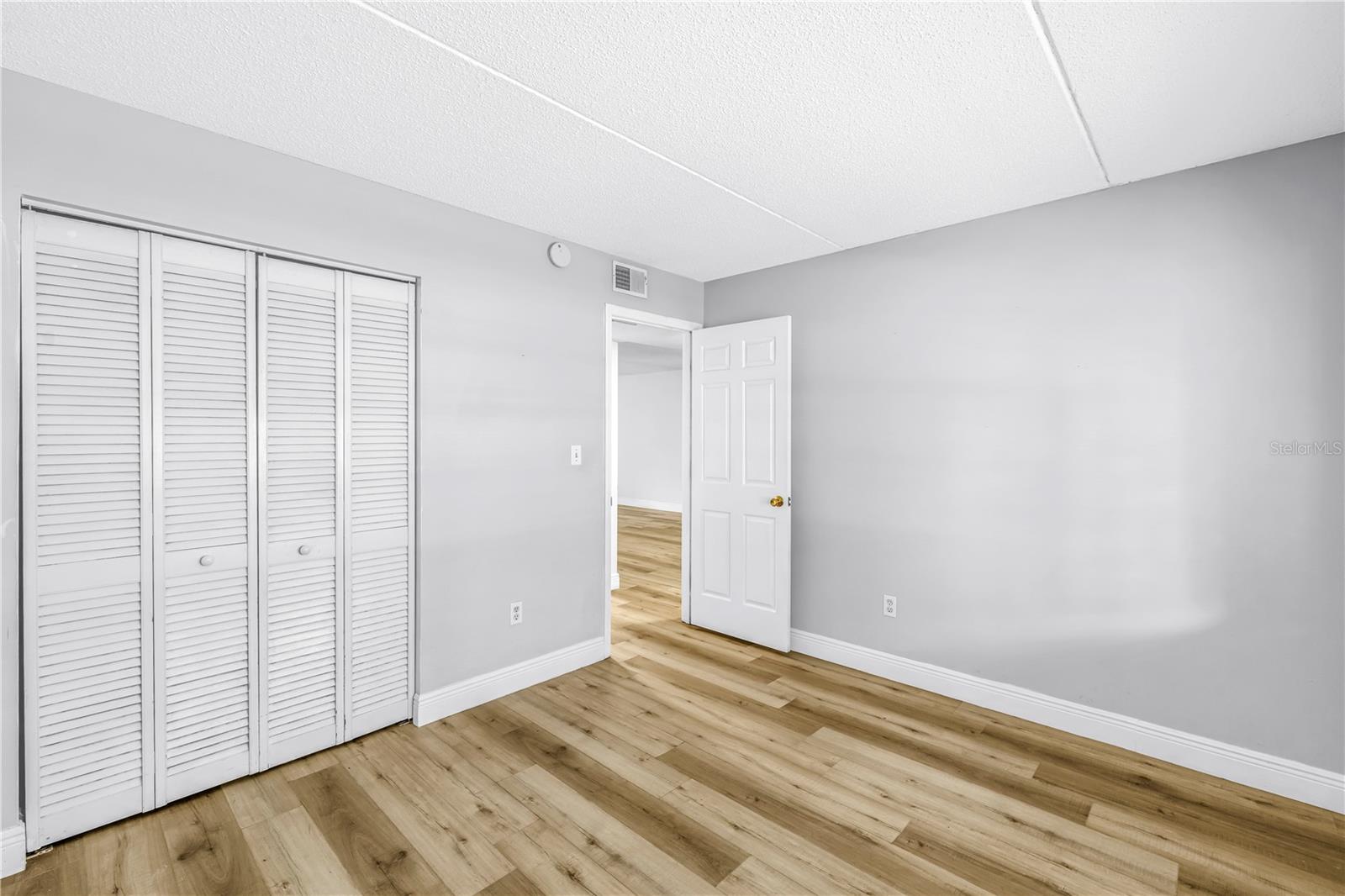 Image 25 of 29 For 2255 62nd Avenue N 2102