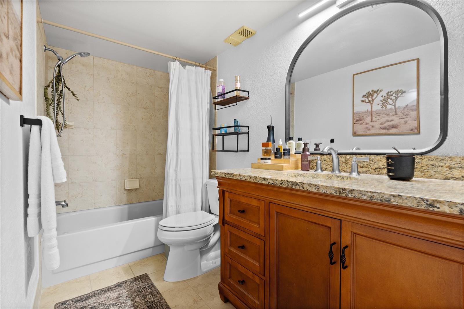 Image 23 of 37 For 5768 Calais Boulevard N 2