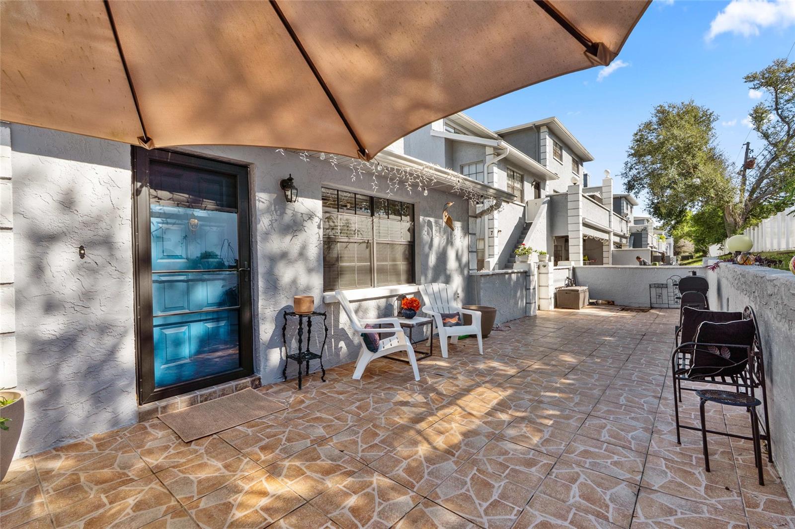 Image 3 of 37 For 5768 Calais Boulevard N 2