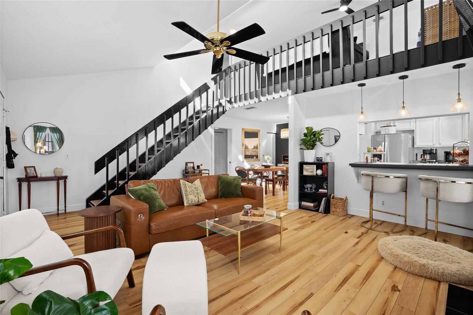 Image 4 of 37 For 5768 Calais Boulevard N 2