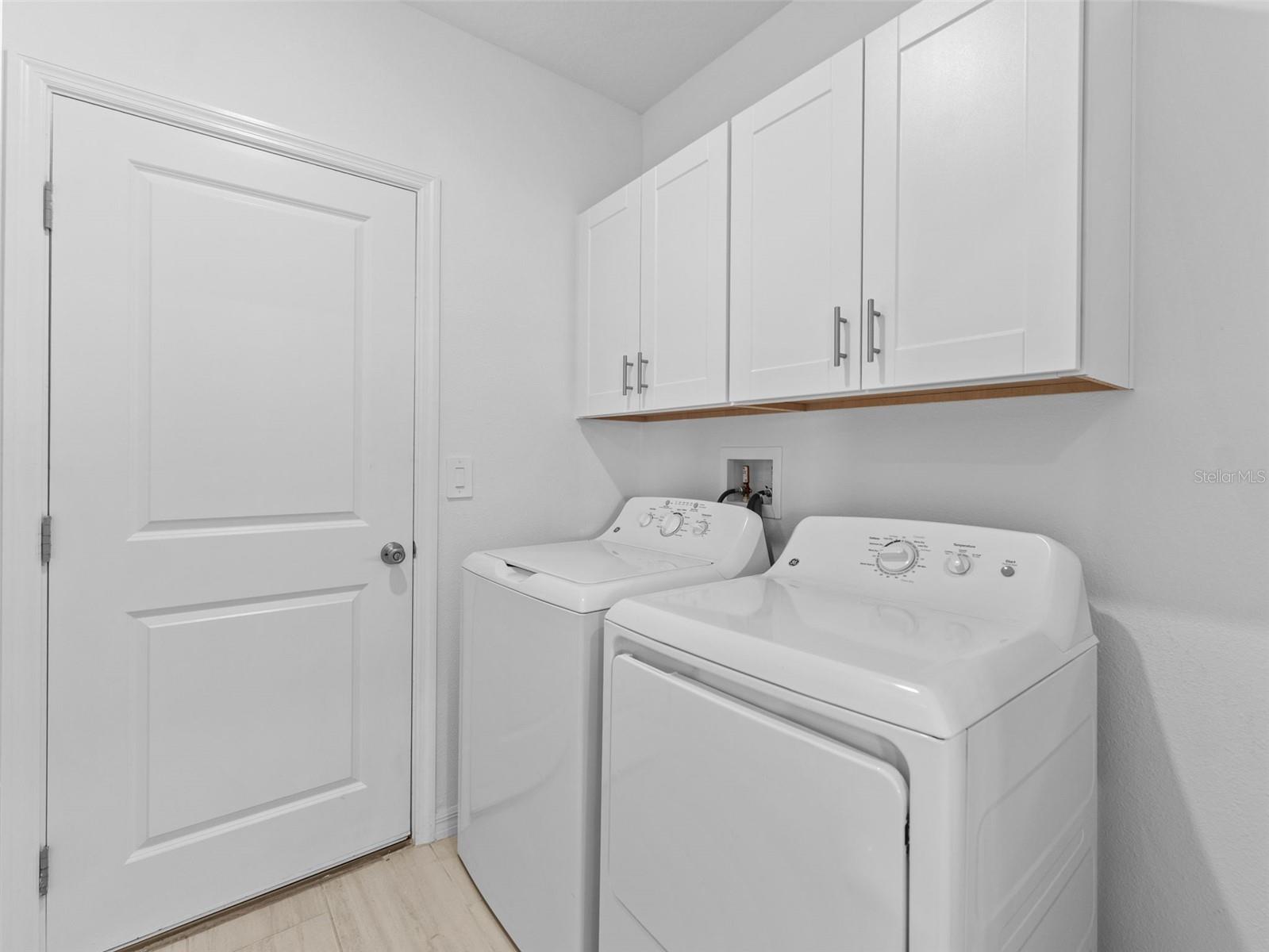 Image 14 of 16 For 11628 Radiant Shore Loop