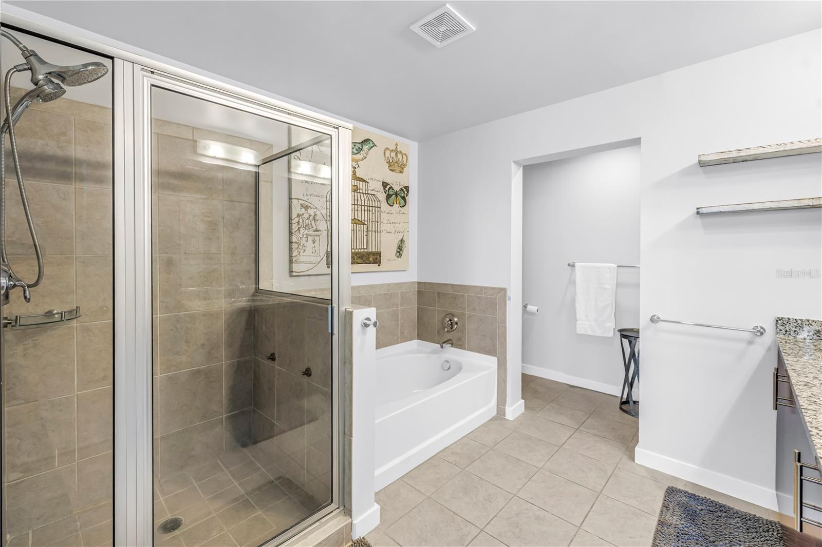 Image 19 of 77 For 777 Ashley Drive 1614