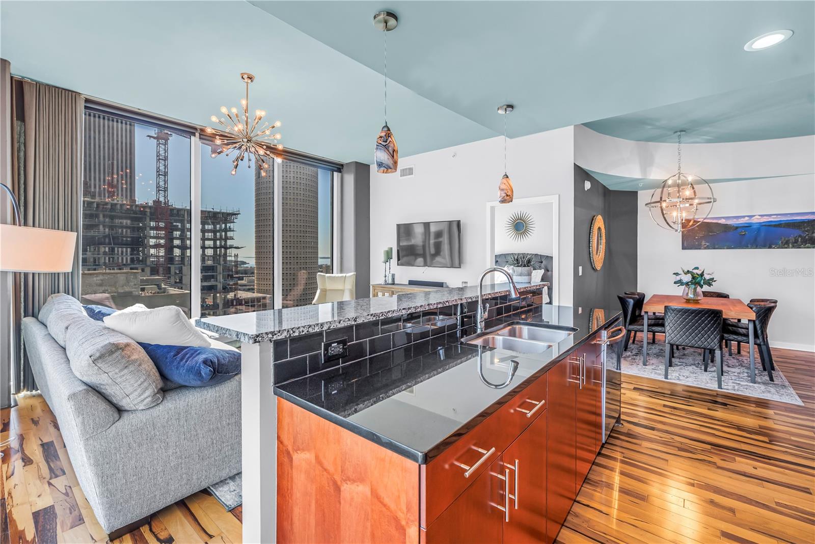 Image 9 of 77 For 777 Ashley Drive 1614