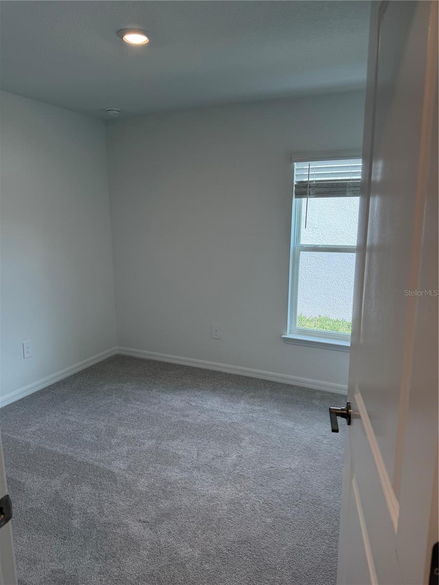 Image 11 of 37 For 1629 Tropical Oasis Avenue