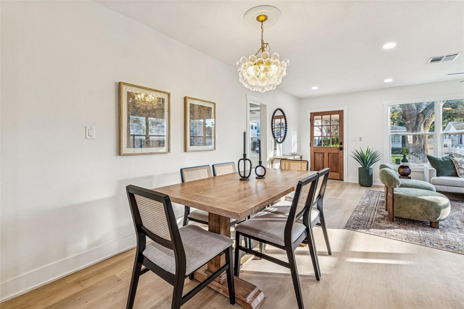 Image 24 of 56 For 3511 Barcelona Street