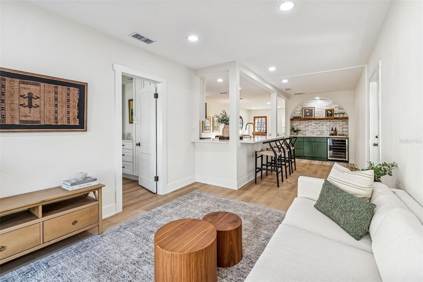 Image 37 of 56 For 3511 Barcelona Street