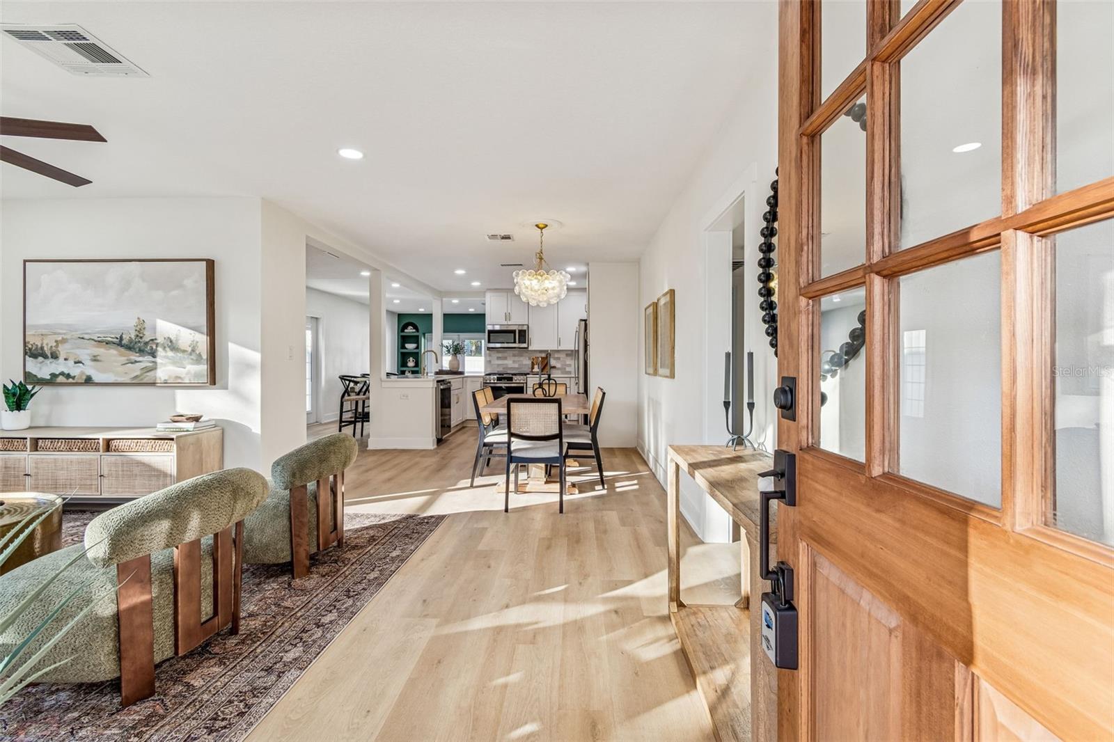 Image 4 of 56 For 3511 Barcelona Street