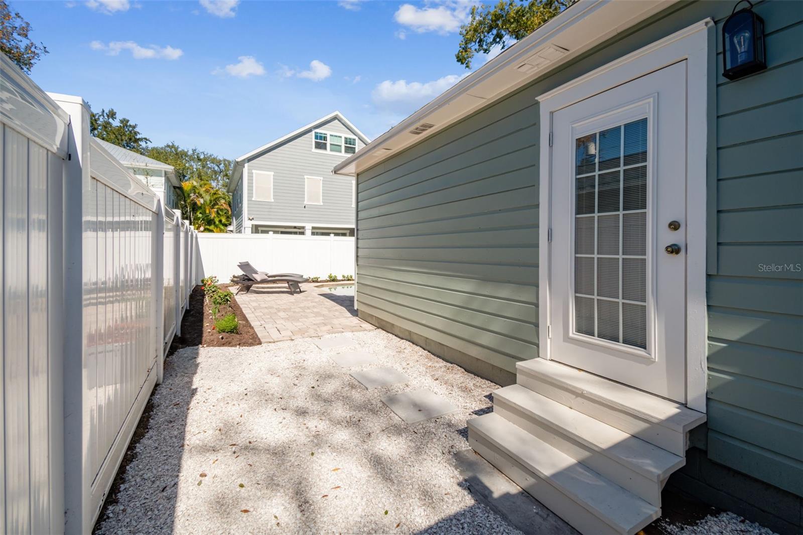 Image 46 of 56 For 3511 Barcelona Street